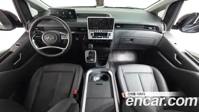 Hyundai Staria 2024 — Фото 7/20