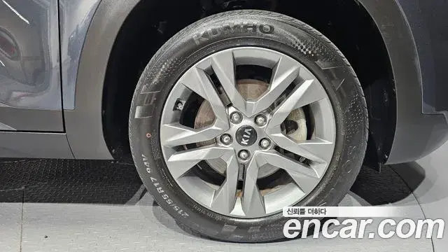 Kia Seltos 2021 — Photo 29/33