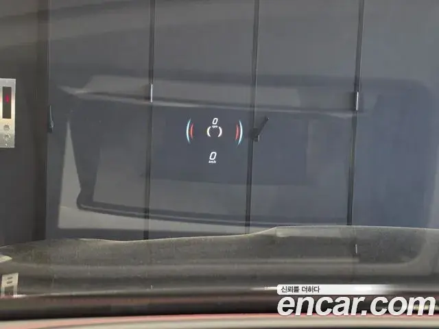Mercedes-Benz GLC-Class 2025 — ფოტო 8/20