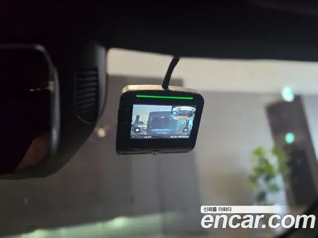 Mercedes-Benz GLC-Class 2025 — ფოტო 16/20