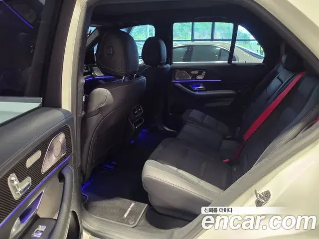 Mercedes-Benz GLE-Class 2025 — Photo 17/20