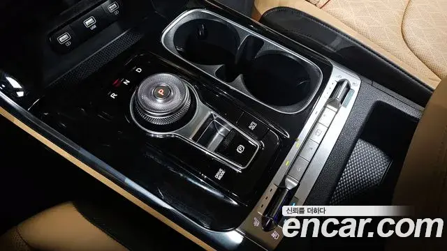 Kia Carnival 2021 — Фото 9/20