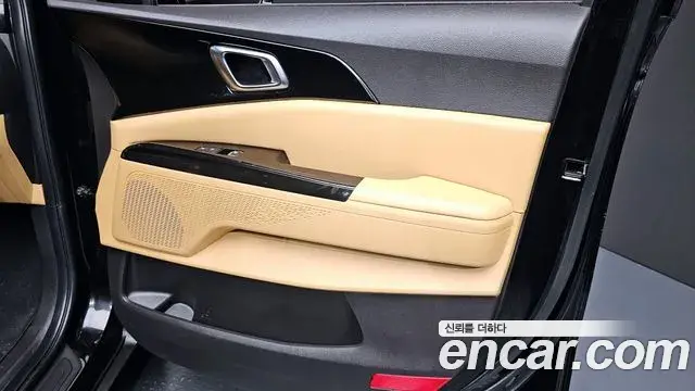 Kia Carnival 2021 — Şəkil 21/30