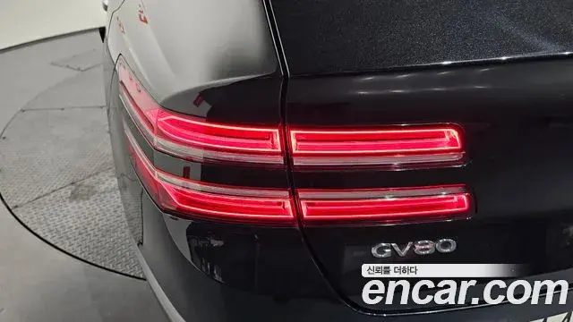 Genesis GV80 2020 — ფოტო 16/41