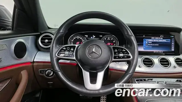 Mercedes-Benz E-Class 2019 — ფოტო 3/30