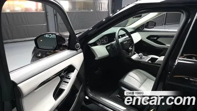 Land Rover Range Rover Evoque 2025 — Фото 10/20
