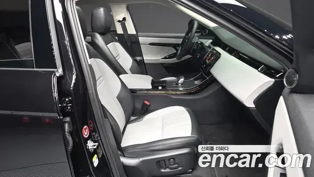 Land Rover Range Rover Evoque 2025 — Фото 11/20