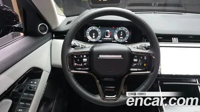 Land Rover Range Rover Evoque 2025 — Фото 13/20
