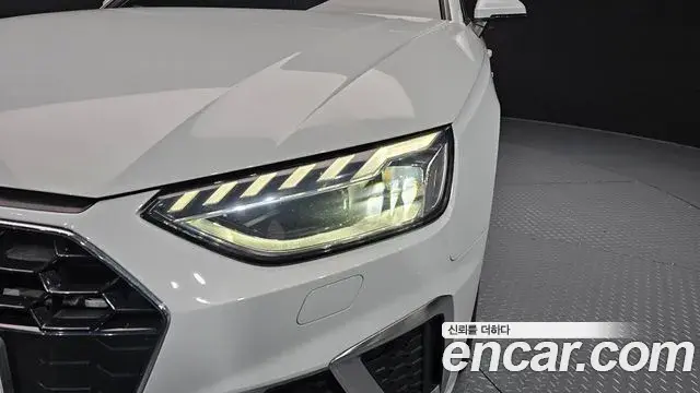 Audi A4 2021 — Şəkil 26/37