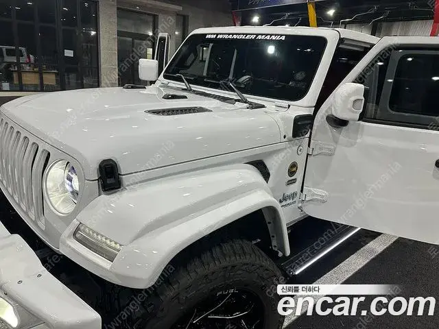 Jeep Wrangler 2022 — Photo 9/9