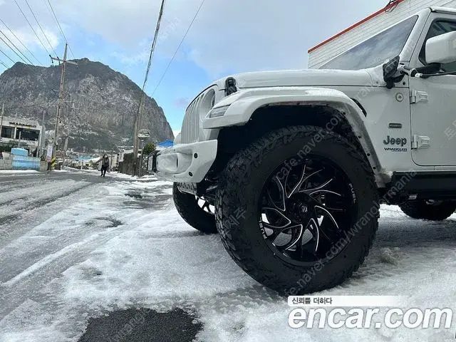 Jeep Wrangler 2022 — Photo 7/9