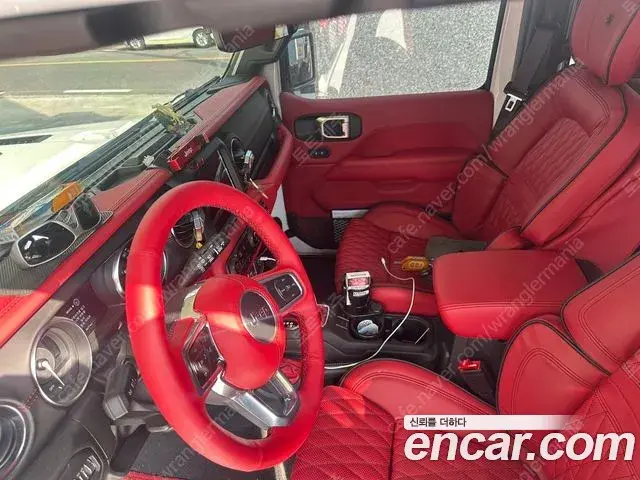 Jeep Wrangler 2022 — Photo 8/9
