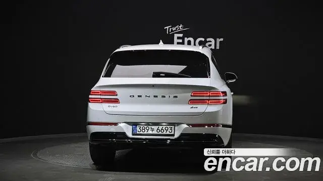 Genesis GV80 2021 — ფოტო 8/20