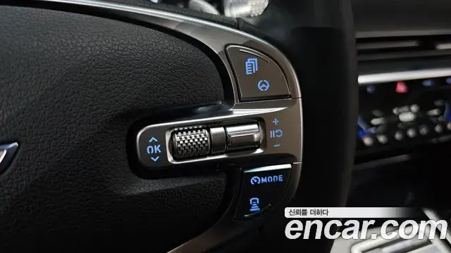 Genesis GV80 2021 — ფოტო 13/20
