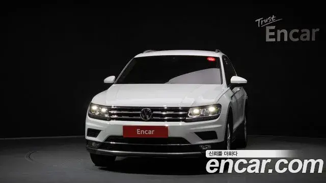 Volkswagen Tiguan 2020 — Şəkil 12/20