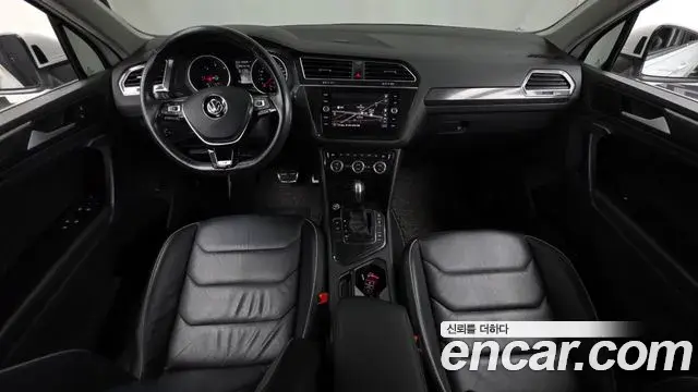 Volkswagen Tiguan 2020 — Şəkil 11/20