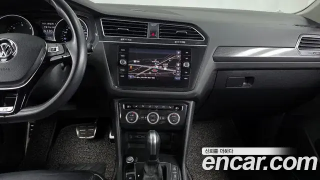Volkswagen Tiguan 2020 — Şəkil 7/20