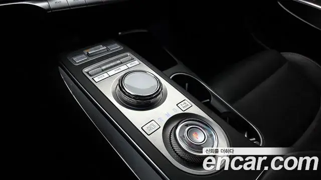 Genesis GV70 2023 — ფოტო 10/20