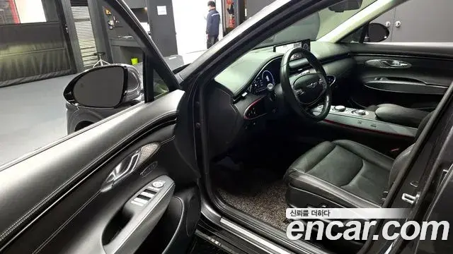 Genesis GV70 2023 — ფოტო 19/20