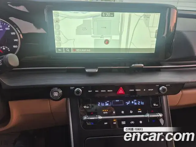 Kia Carnival 2022 — Фото 16/18