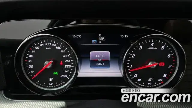 Mercedes-Benz E-Class 2018 — Фото 8/20