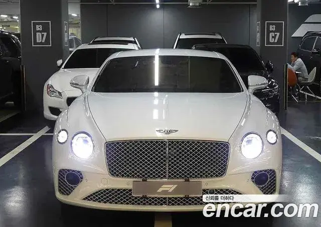 Bentley Continental GT 2018 — ფოტო 18/18