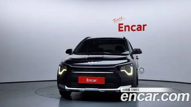 Kia Niro 2022 — Фото 3/20