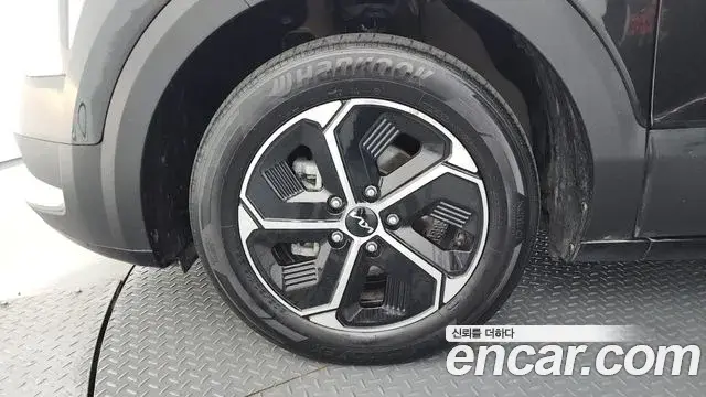 Kia Niro 2022 — Фото 5/20