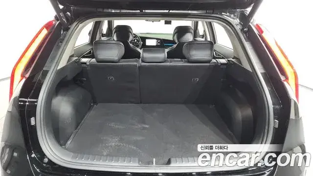 Kia Niro 2022 — Фото 20/20