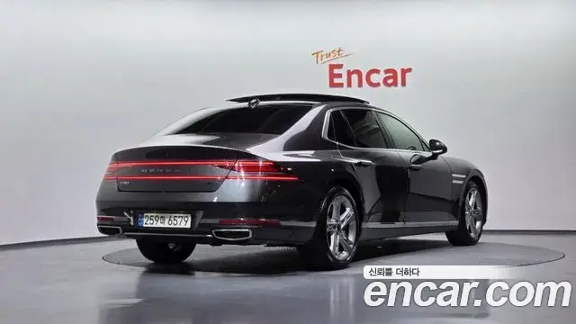 Genesis G90 2022 — ფოტო 17/20