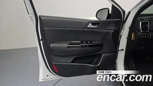 Kia Sportage The Bold 2019 — ფოტო 14/30