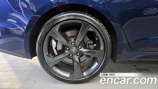 Genesis G70 2019 — ფოტო 1/20