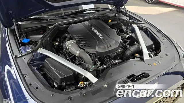 Genesis G70 2019 — ფოტო 8/20