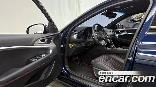 Genesis G70 2019 — ფოტო 15/20