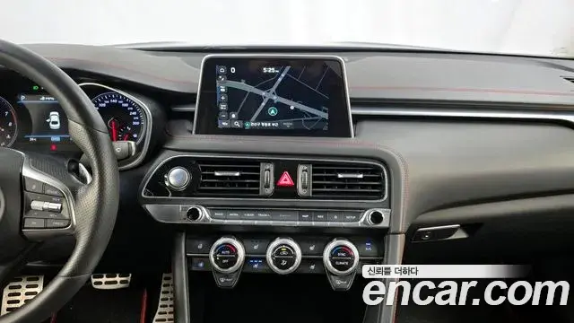 Genesis G70 2019 — ფოტო 10/20