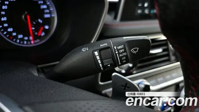 Genesis G70 2019 — ფოტო 20/20