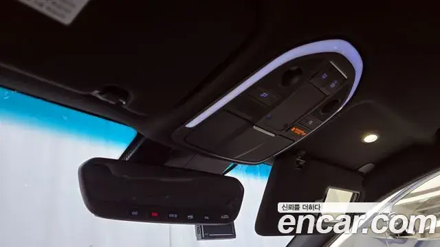 Genesis G70 2019 — ფოტო 16/20