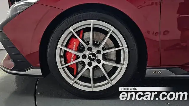 Hyundai The New Avante Hybrid 2022 — Photo 16/32