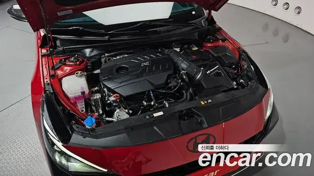 Hyundai The New Avante Hybrid 2022 — Photo 17/32