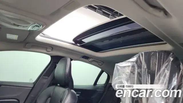 Volvo S60 2020 — Photo 2/36