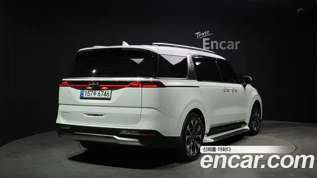 Kia Carnival 2022 — Şəkil 11/33