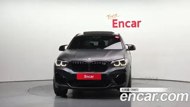 BMW X4M 2019 — Photo 26/30