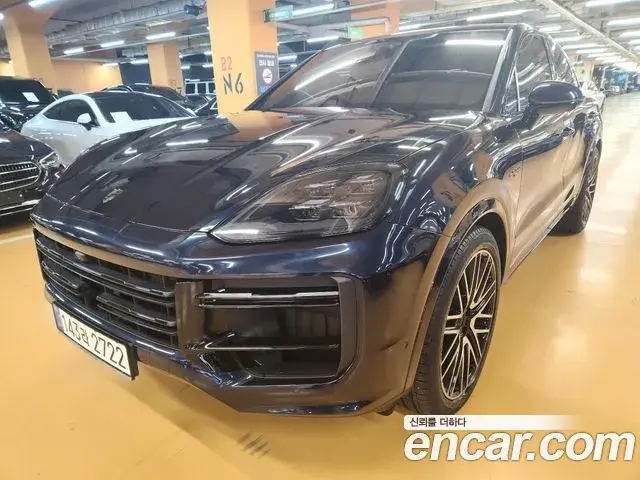 Porsche Cayenne 2025 — Photo 17/20