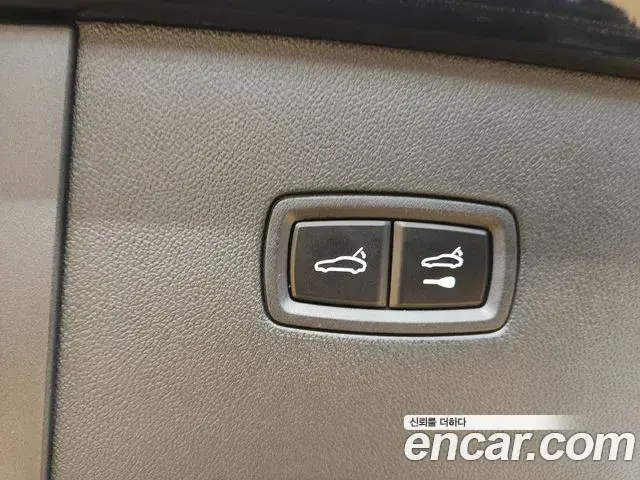 Porsche Cayenne 2025 — Photo 5/20