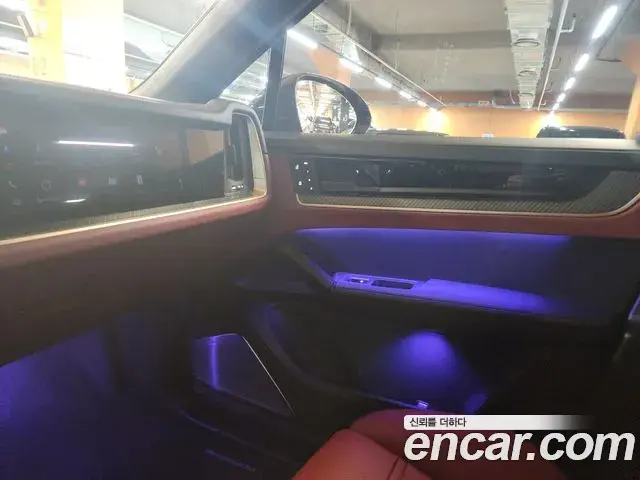 Porsche Cayenne 2025 — Photo 4/20