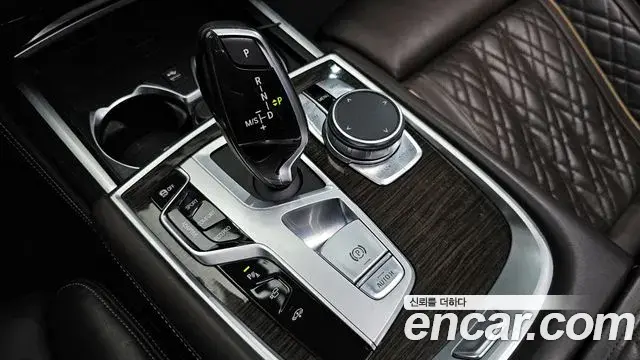 BMW 7 Series 2019 — Фото 9/20