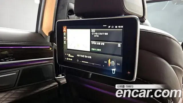 BMW 7 Series 2019 — Фото 18/20
