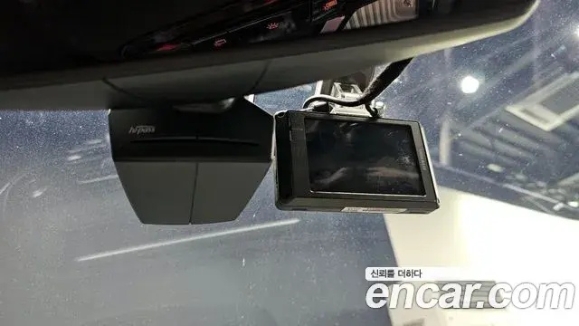 BMW 7 Series 2019 — Şəkil 30/33