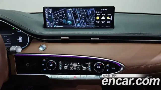 Genesis GV70 2021 — Photo 33/33