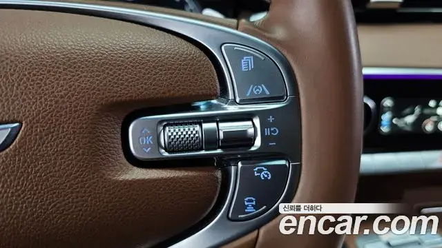Genesis GV70 2021 — Photo 24/33